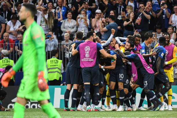 进行模仿和 进行模仿和